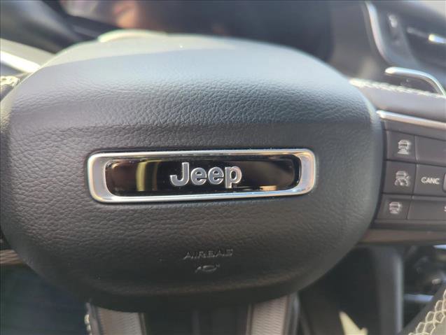 Used 2024 Jeep Grand Cherokee Laredo AWD/4WD image 24
