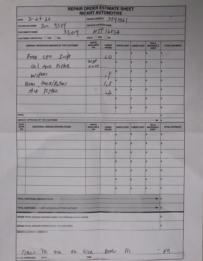 Used 2023 Volkswagen Taos SE w/ Panoramic Sunroof Package AWD/4WD image 5