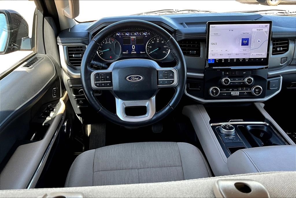 Used 2024 Ford Expedition XLT image 7