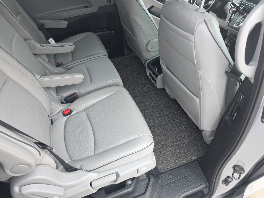 Used 2023 Honda Odyssey Elite image 18
