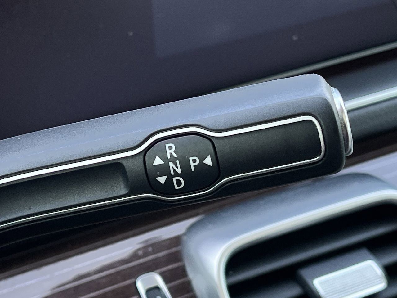 Used 2023 Mercedes-Benz GLS 580 4MATIC image 17