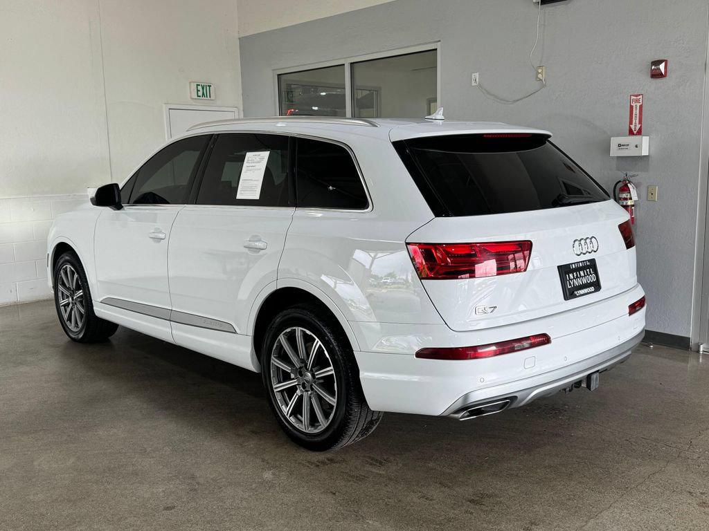 Used 2019 Audi Q7 3.0T Premium Plus w/ Premium Plus Package AWD/4WD image 6