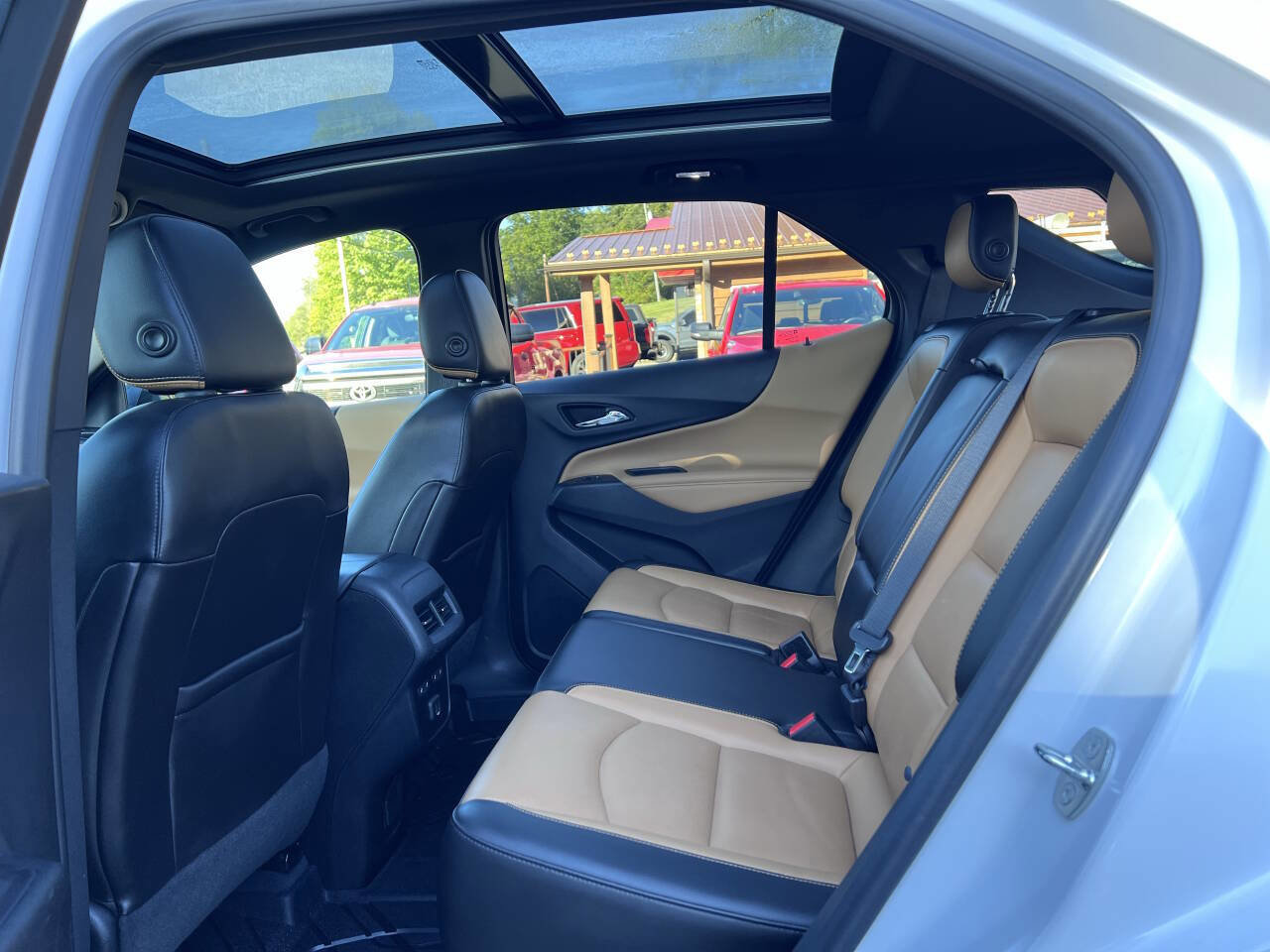 Used 2019 Chevrolet Equinox Premier image 26