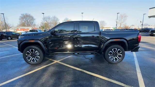 Used 2025 GMC Canyon AT4 w/ Nightfall Edition image 6