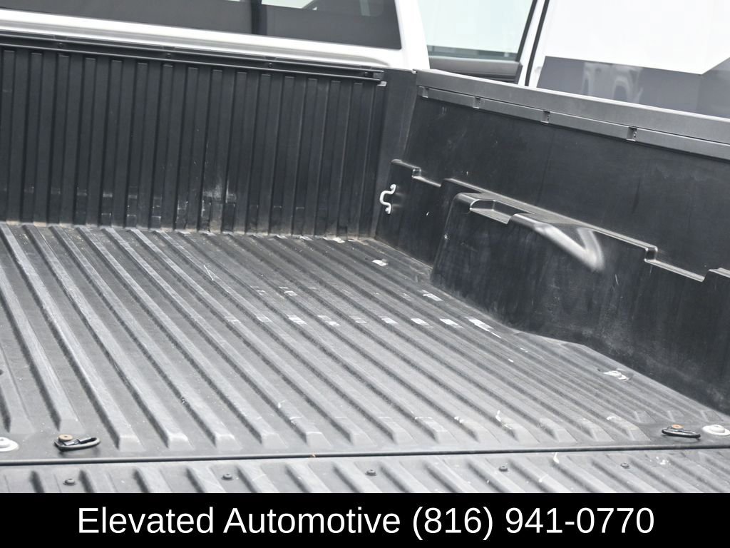 Used 2024 Toyota Tacoma SR image 17