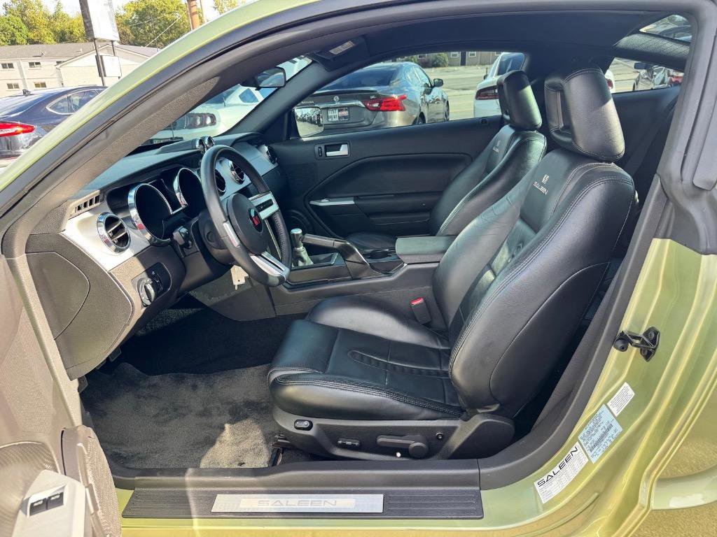 Used 2006 Ford Mustang GT image 13