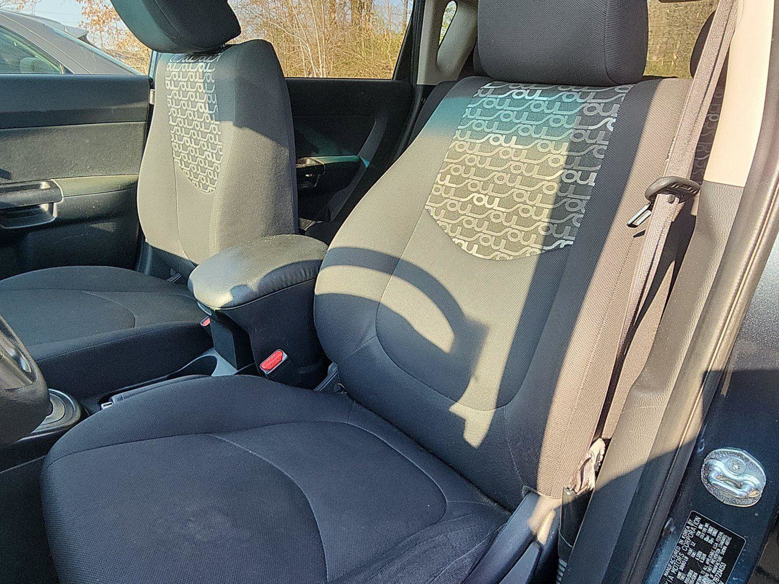 Used 2011 Kia Soul + w/ Audio Pkg image 17