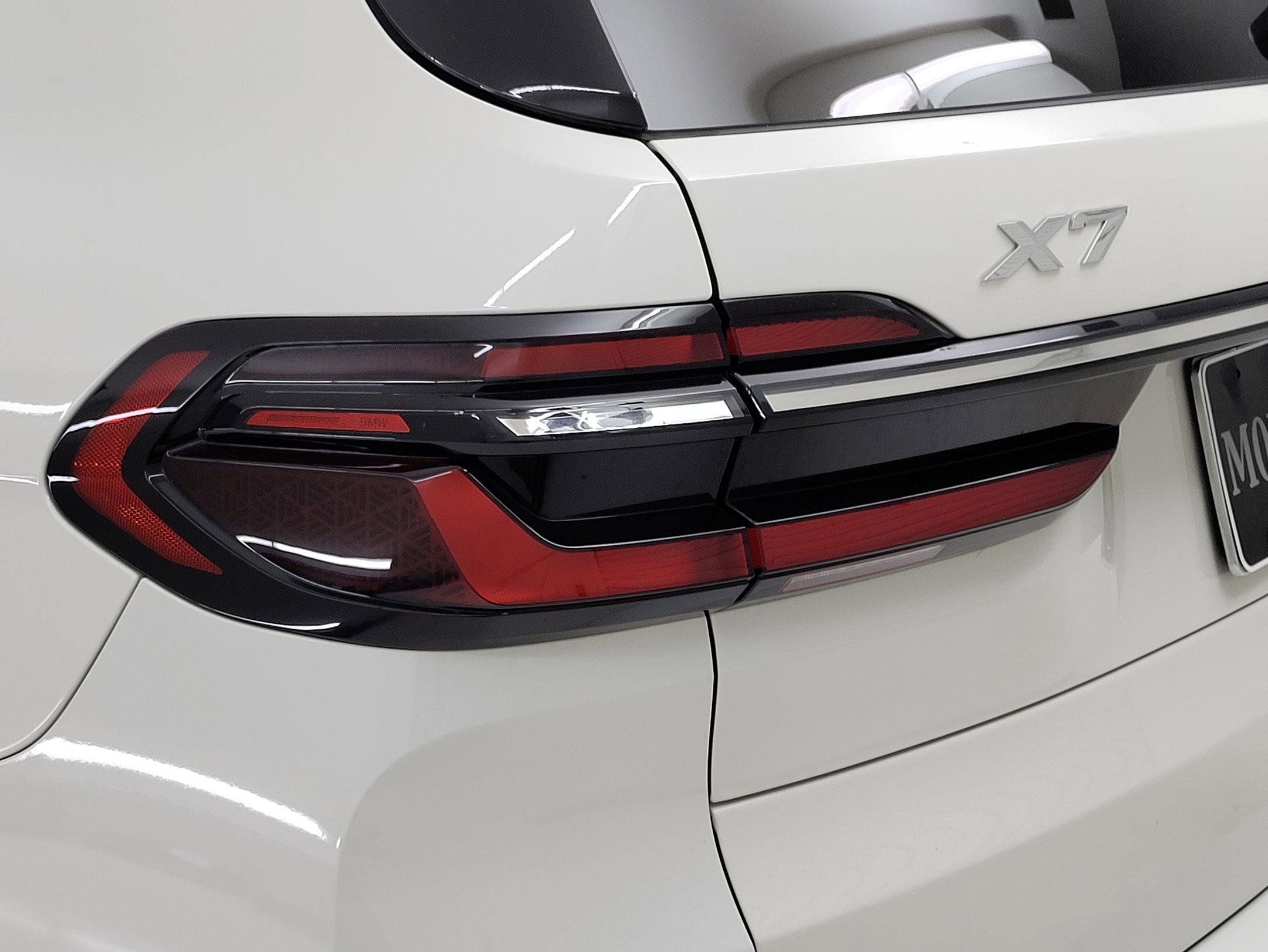 Certified 2024 BMW X7 xDrive40i w/ Parking Assistance Package image 8