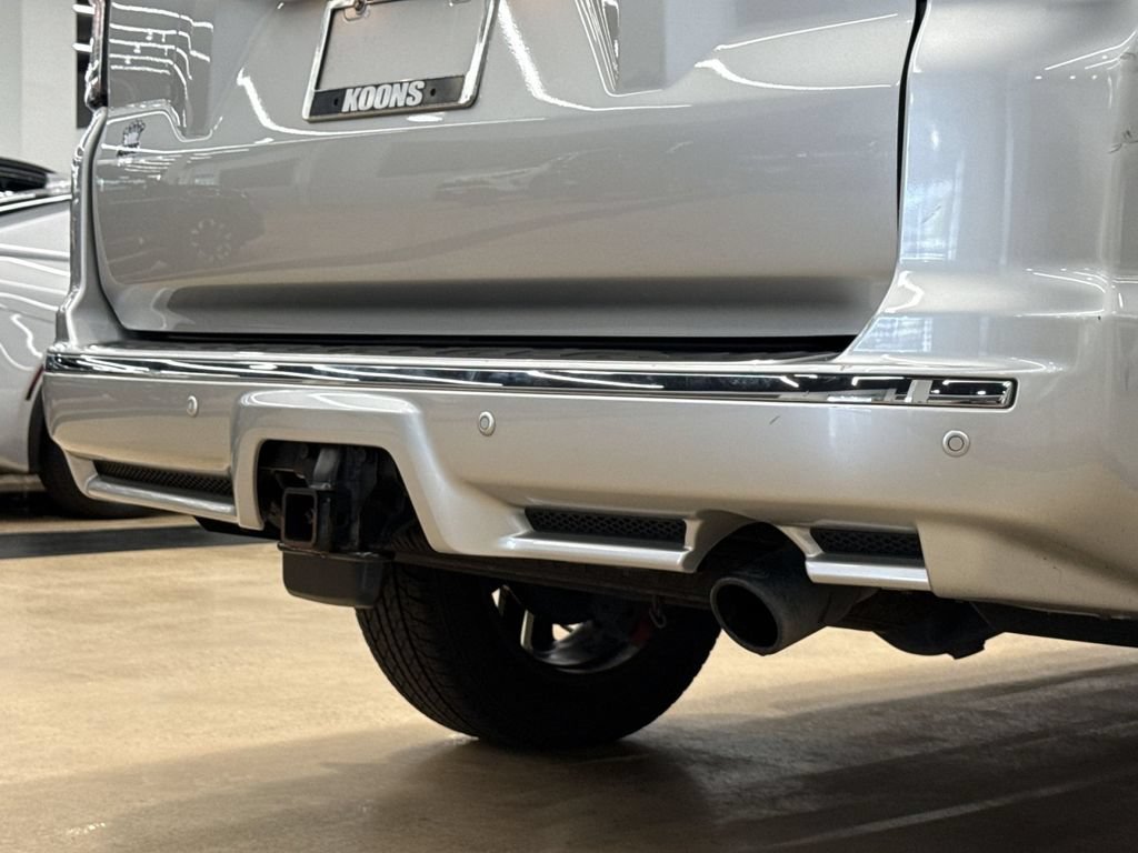 Used 2023 Toyota 4Runner Limited AWD/4WD image 29