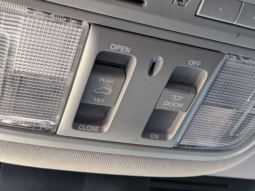 Used 2022 Honda CR-V EX-L image 20