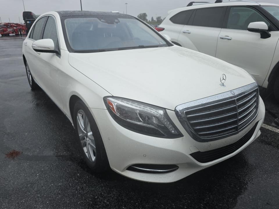 Used 2017 Mercedes-Benz S 550 Sedan image 2