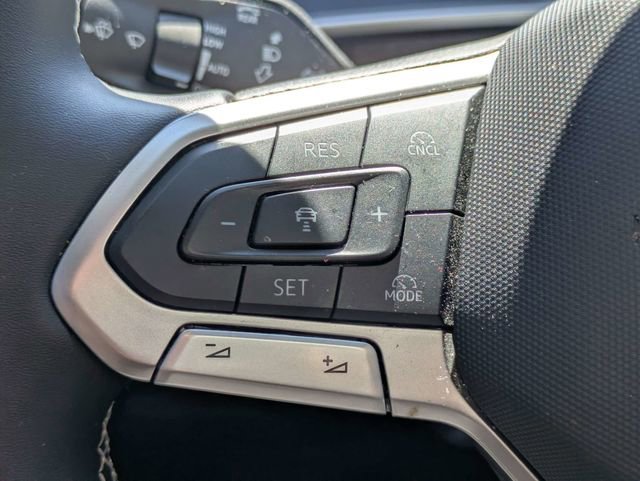 Certified 2025 Volkswagen Tiguan S FWD image 24