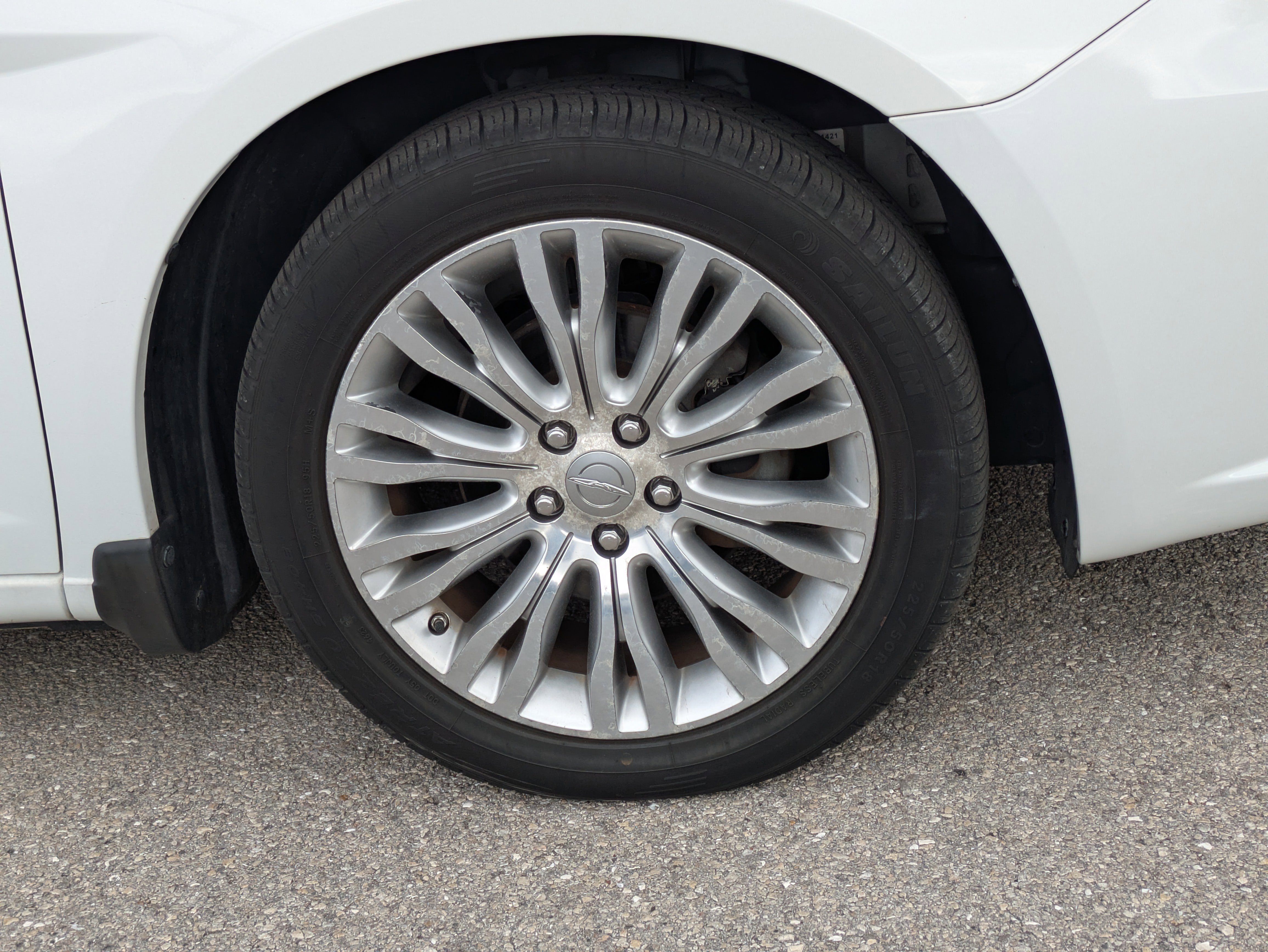 Used 2011 Chrysler 200 Limited image 11