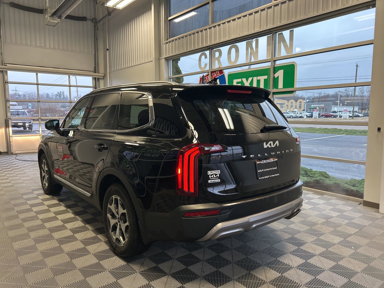 Used 2022 Kia Telluride EX image 4