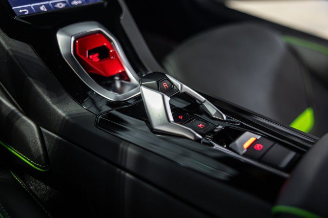 Used 2021 Lamborghini Huracan EVO RWD image 45