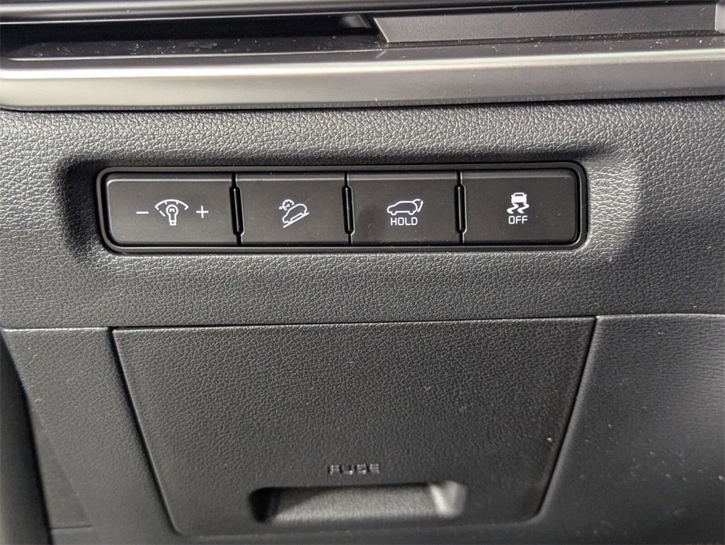 New 2025 Kia Telluride S image 13