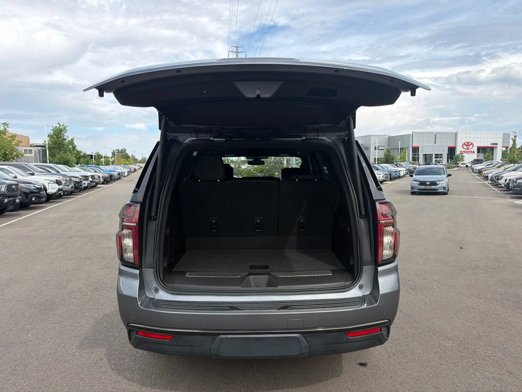 Used 2021 Chevrolet Tahoe Z71 w/ Z71 Off-Road Package AWD/4WD image 14