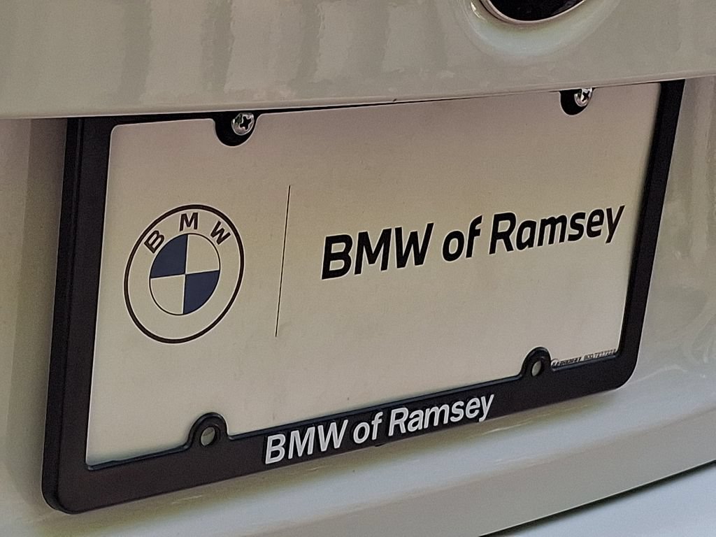 Used 2016 BMW 528i xDrive Sedan AWD/4WD image 30