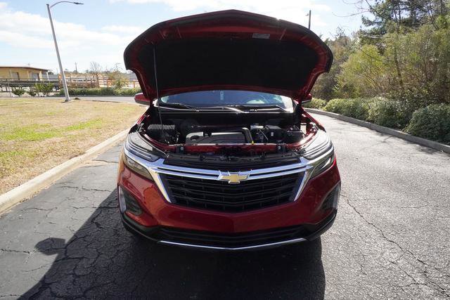 Used 2024 Chevrolet Equinox LT w/ LPO, Floor Liner Package image 9