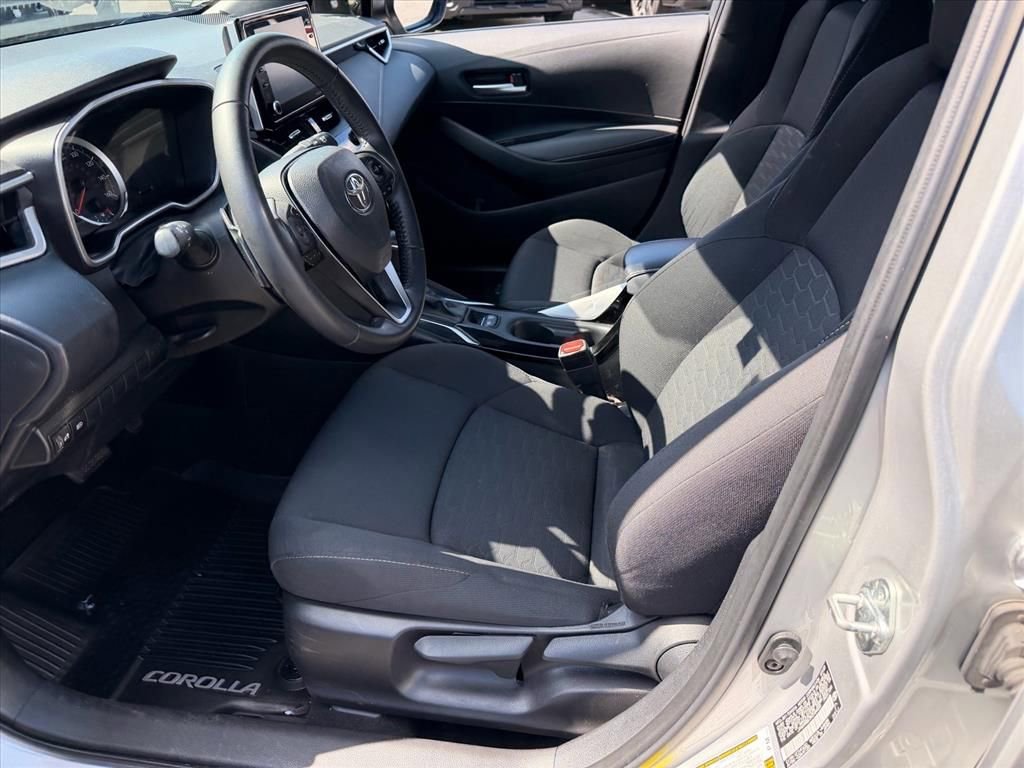 Used 2022 Toyota Corolla SE FWD image 8