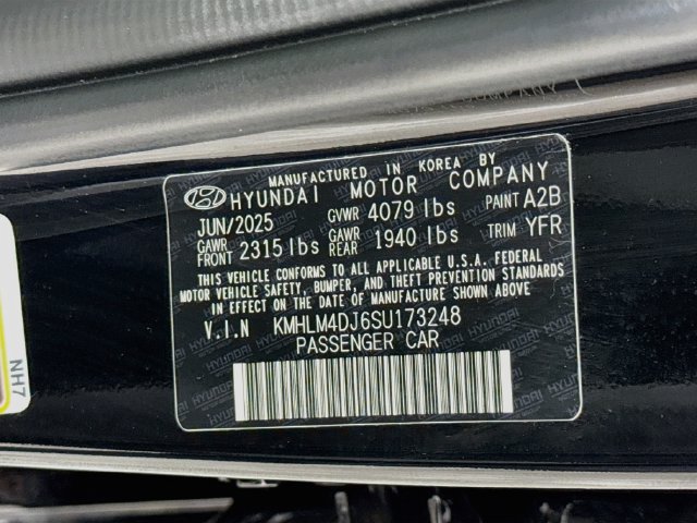 Certified 2025 Hyundai Elantra Hybrid FWD image 30