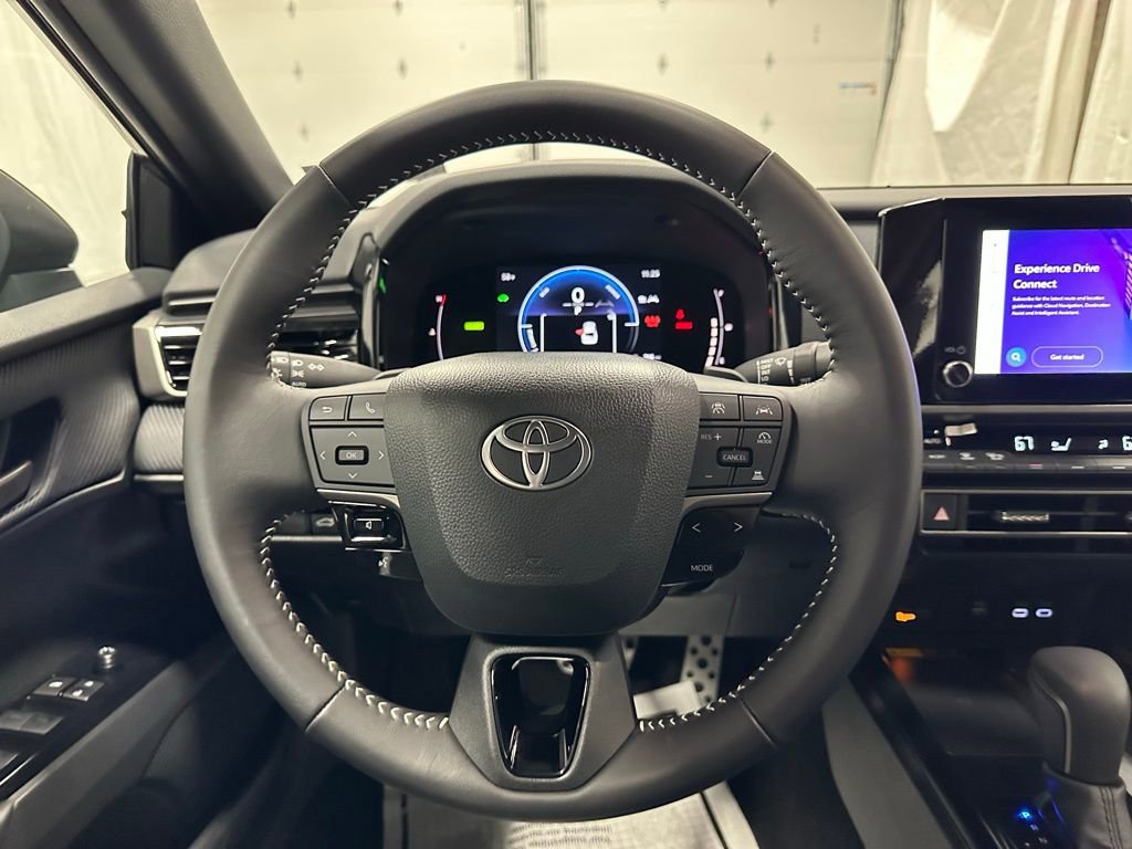 Used 2026 Toyota Camry SE image 18