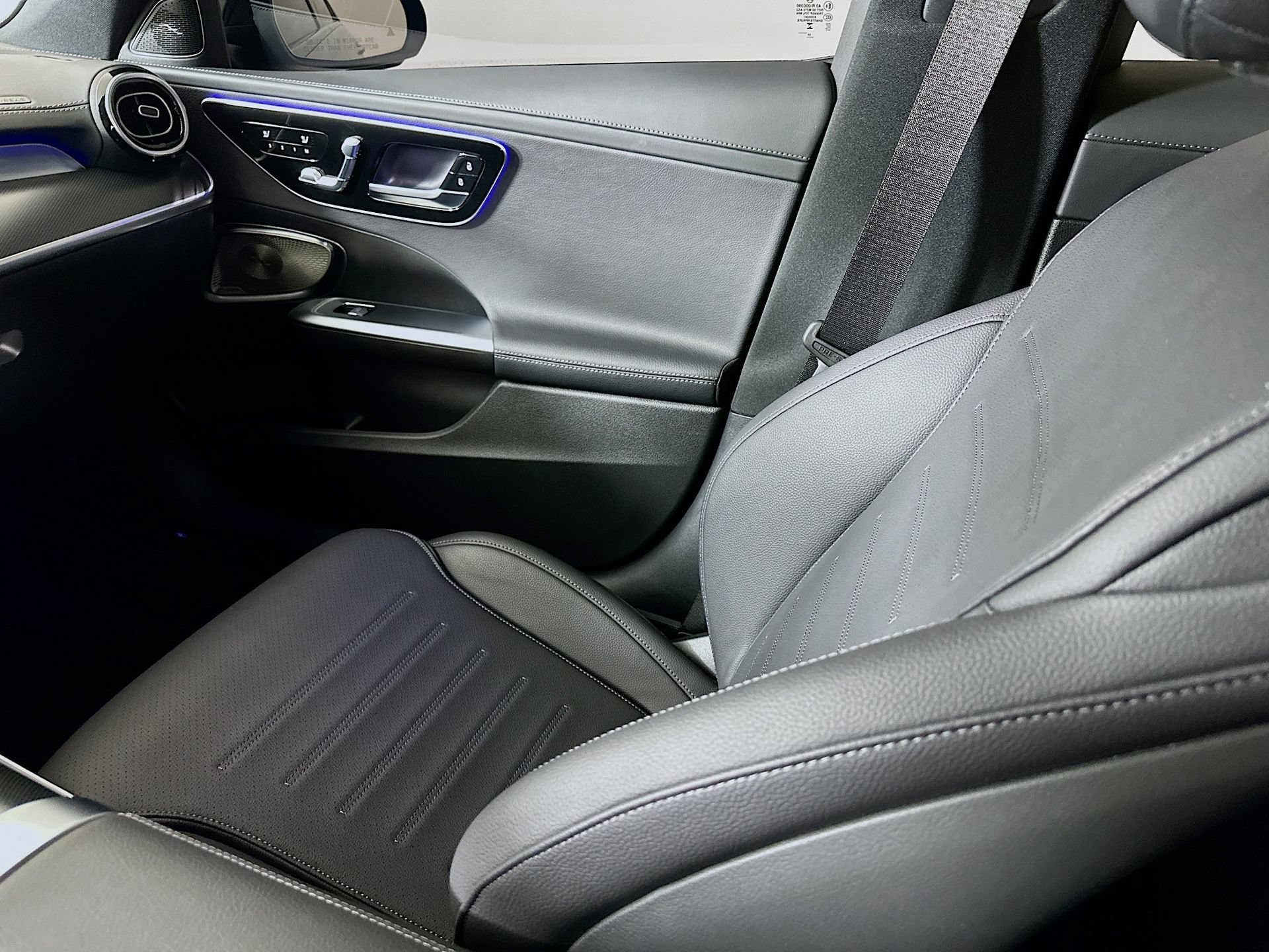 Used 2024 Mercedes-Benz C 300 Sedan image 26