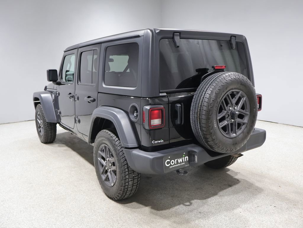 Used 2025 Jeep Wrangler Unlimited Sport AWD/4WD image 6