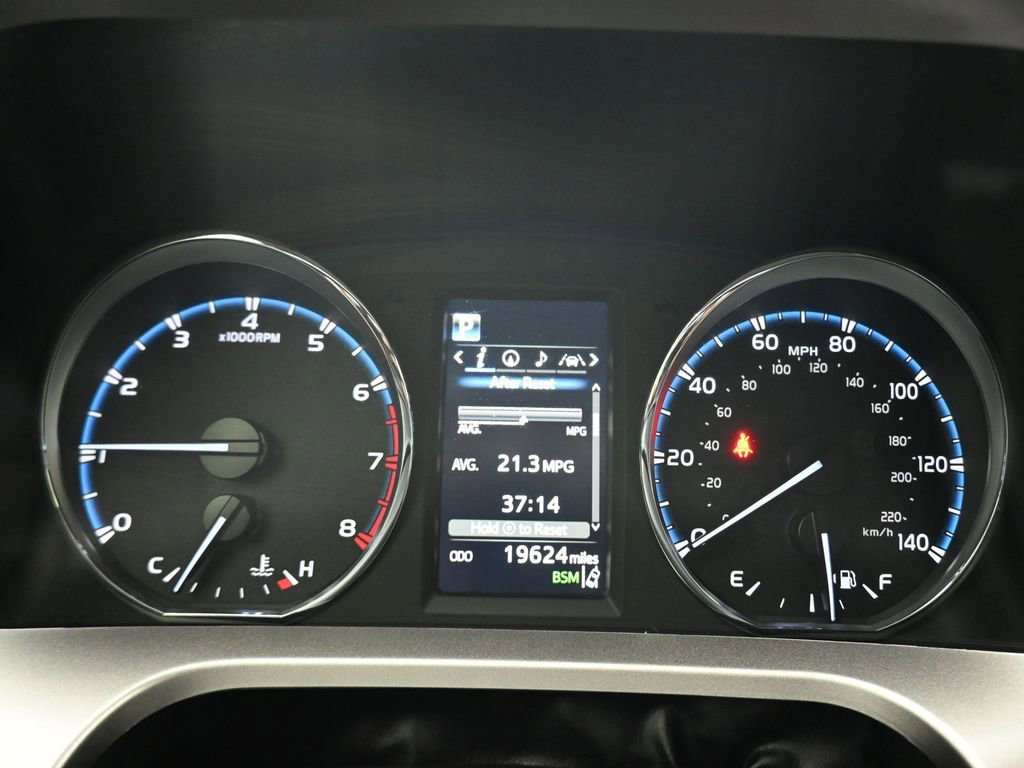 Used 2018 Toyota RAV4 Limited image 15