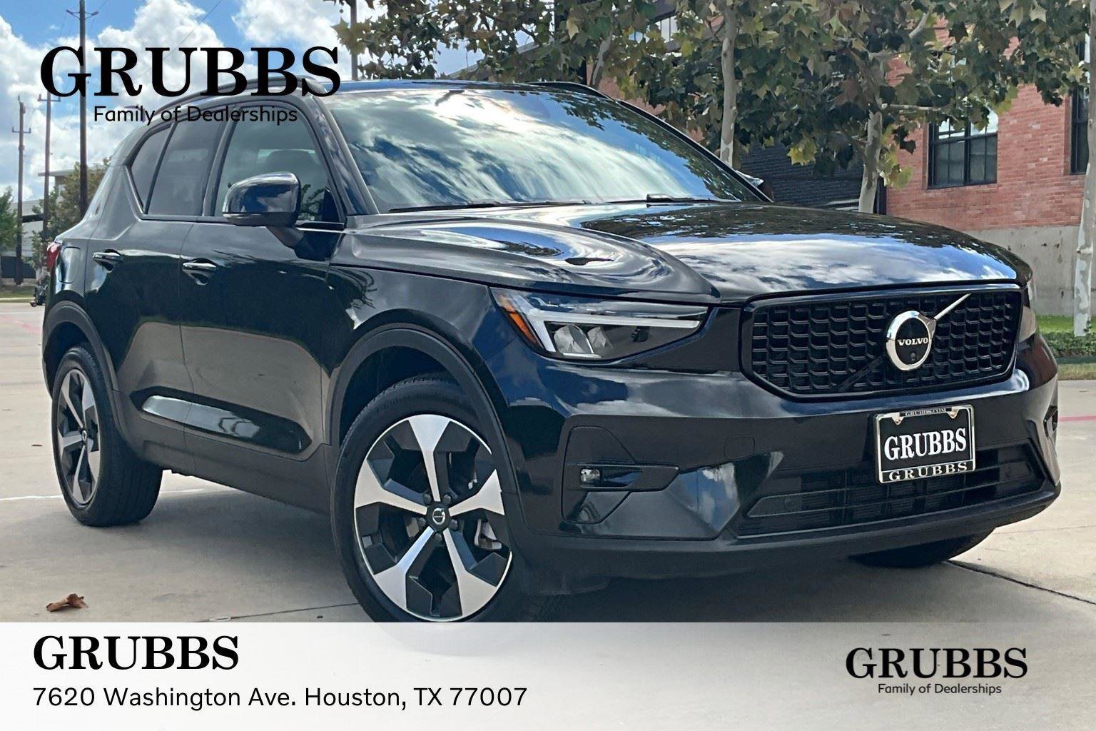 Certified 2025 Volvo XC40 B5 Plus