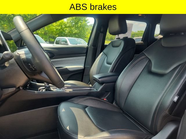 Certified 2024 Jeep Compass Latitude AWD/4WD image 22