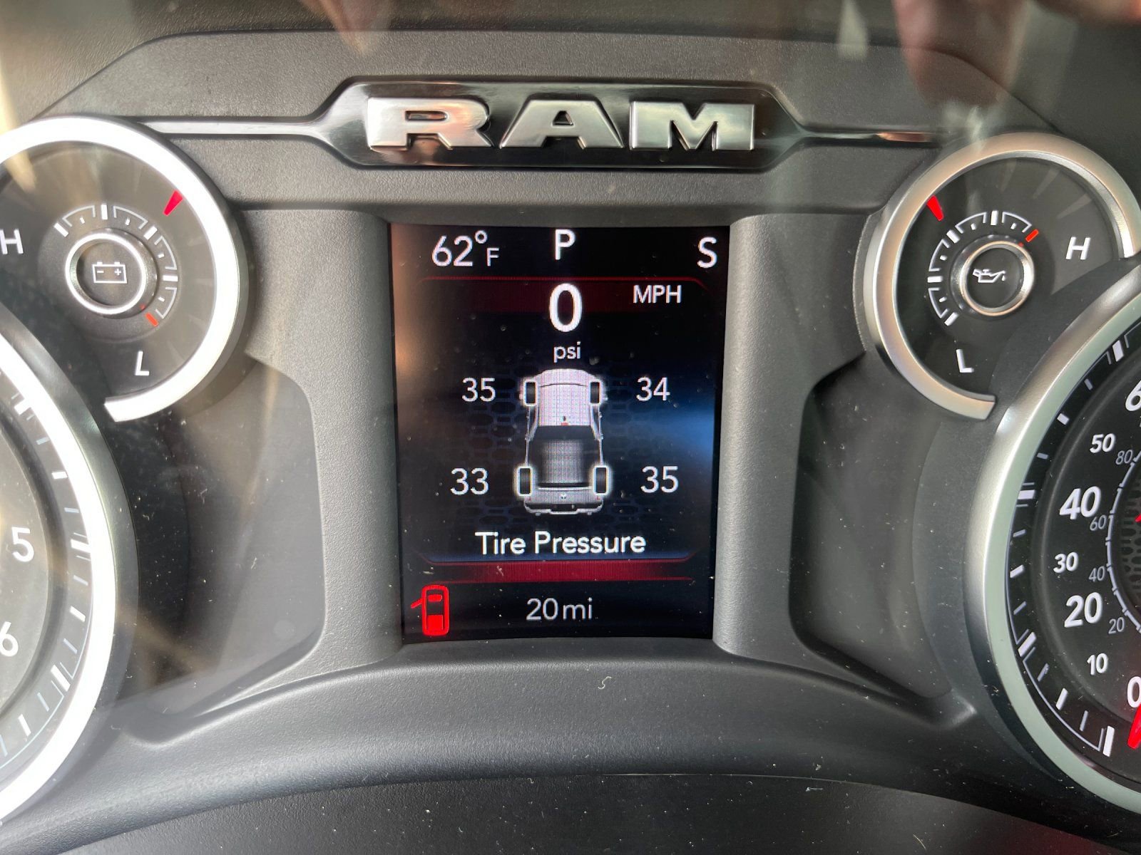 New 2025 RAM 1500 Big Horn AWD/4WD image 28