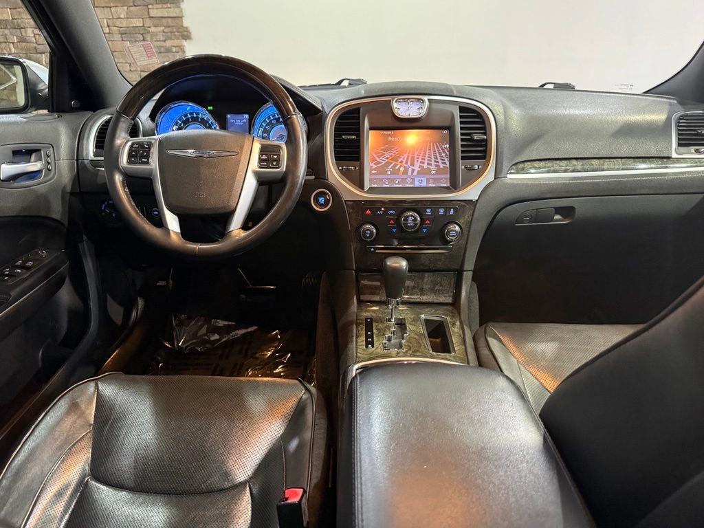 Used 2011 Chrysler 300 C w/ Sound Group RWD image 26