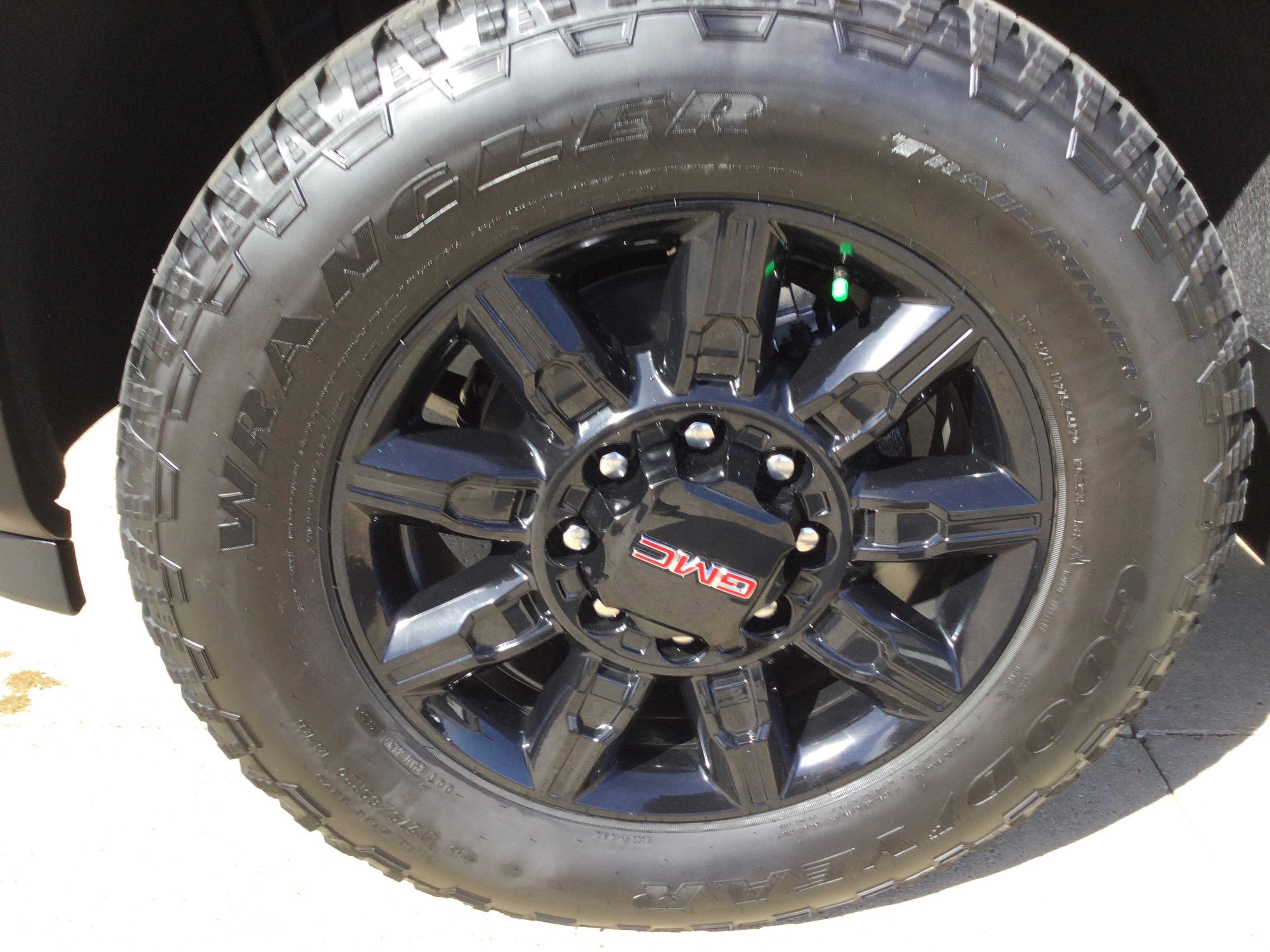 New 2026 GMC Sierra 3500 AT4 w/ AT4 Premium Plus Package image 7