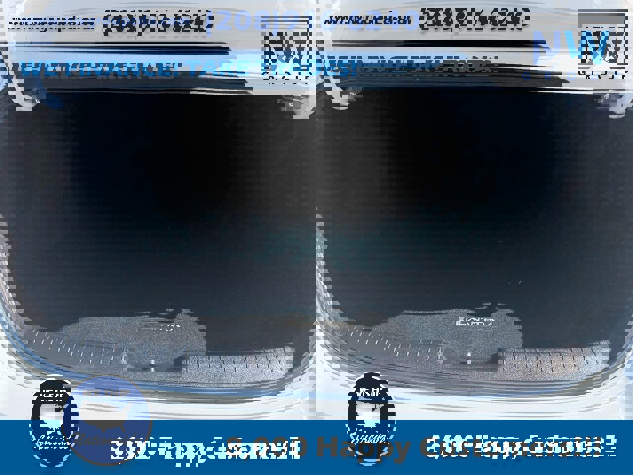 Used 2024 Hyundai Elantra SE image 16