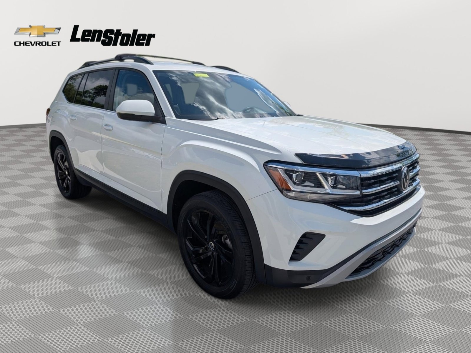 Used 2023 Volkswagen Atlas SE w/ Black Wheel Package AWD/4WD image 7
