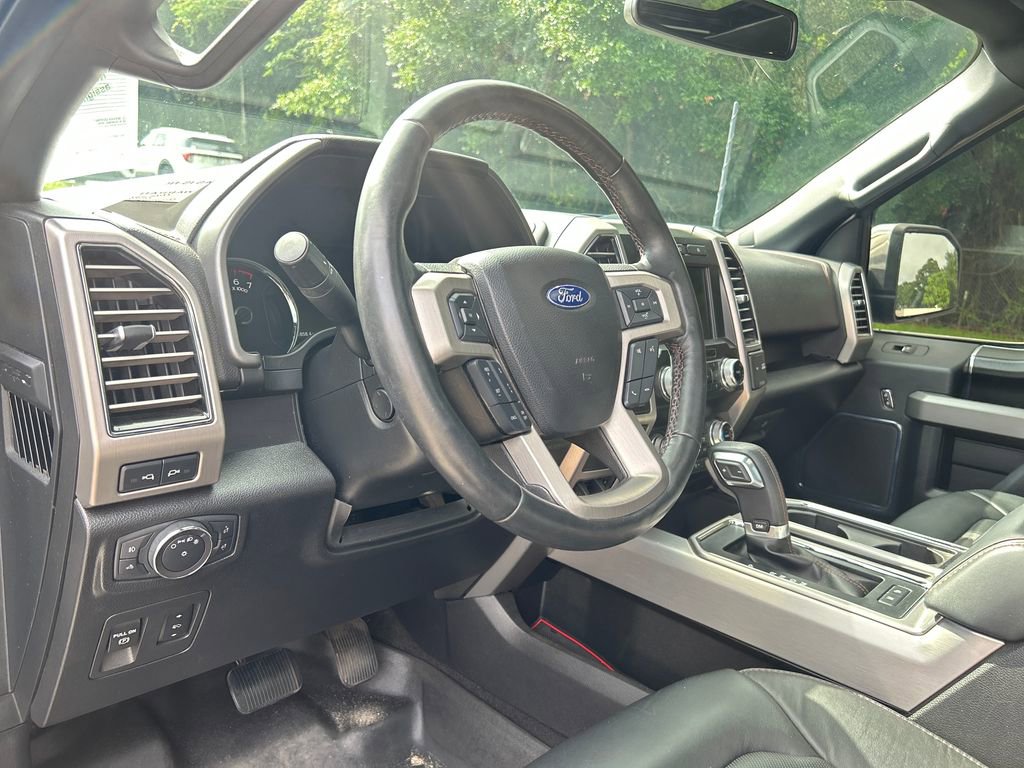 Used 2019 Ford F150 Platinum w/ Equipment Group 701A Luxury AWD/4WD image 10