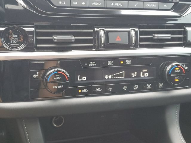 Used 2025 Nissan Pathfinder SV w/ SV Premium Package FWD image 30