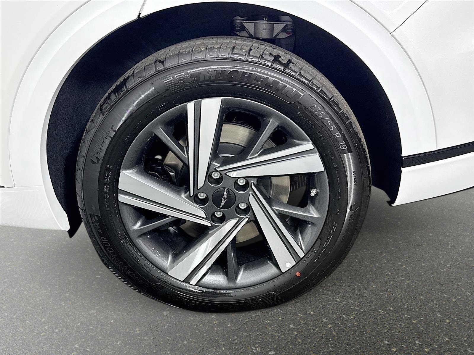 New 2026 Genesis GV70 3.5T Sport Advanced image 33