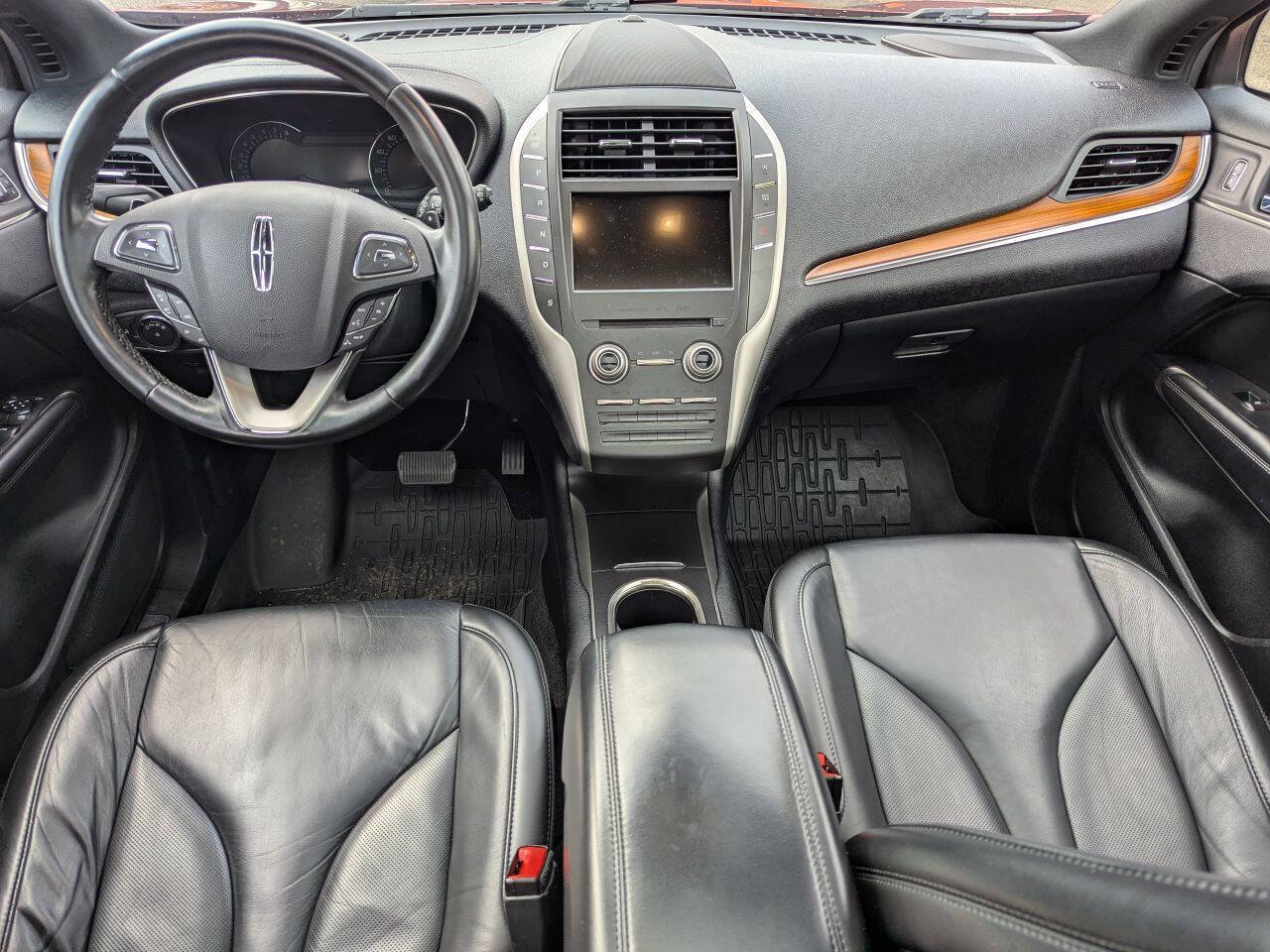 Used 2017 Lincoln MKC Select w/ Lincoln MKC Climate Package image 16