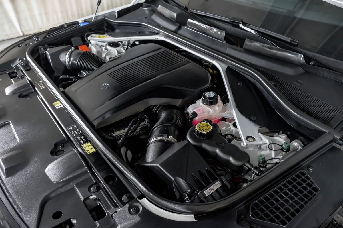 Used 2024 Land Rover Range Rover SE image 41