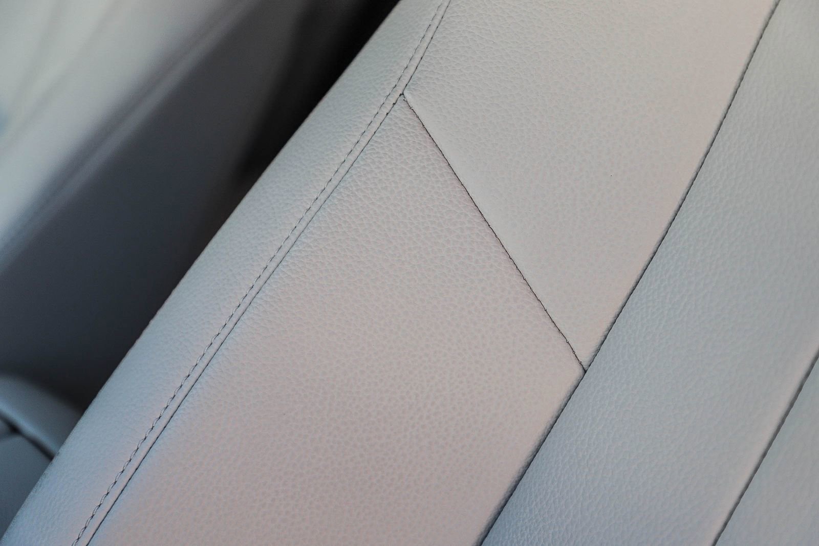 Certified 2025 Mercedes-Benz GLB 250 4MATIC image 25