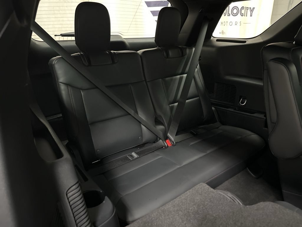 Used 2025 Ford Explorer ST-Line AWD/4WD image 35