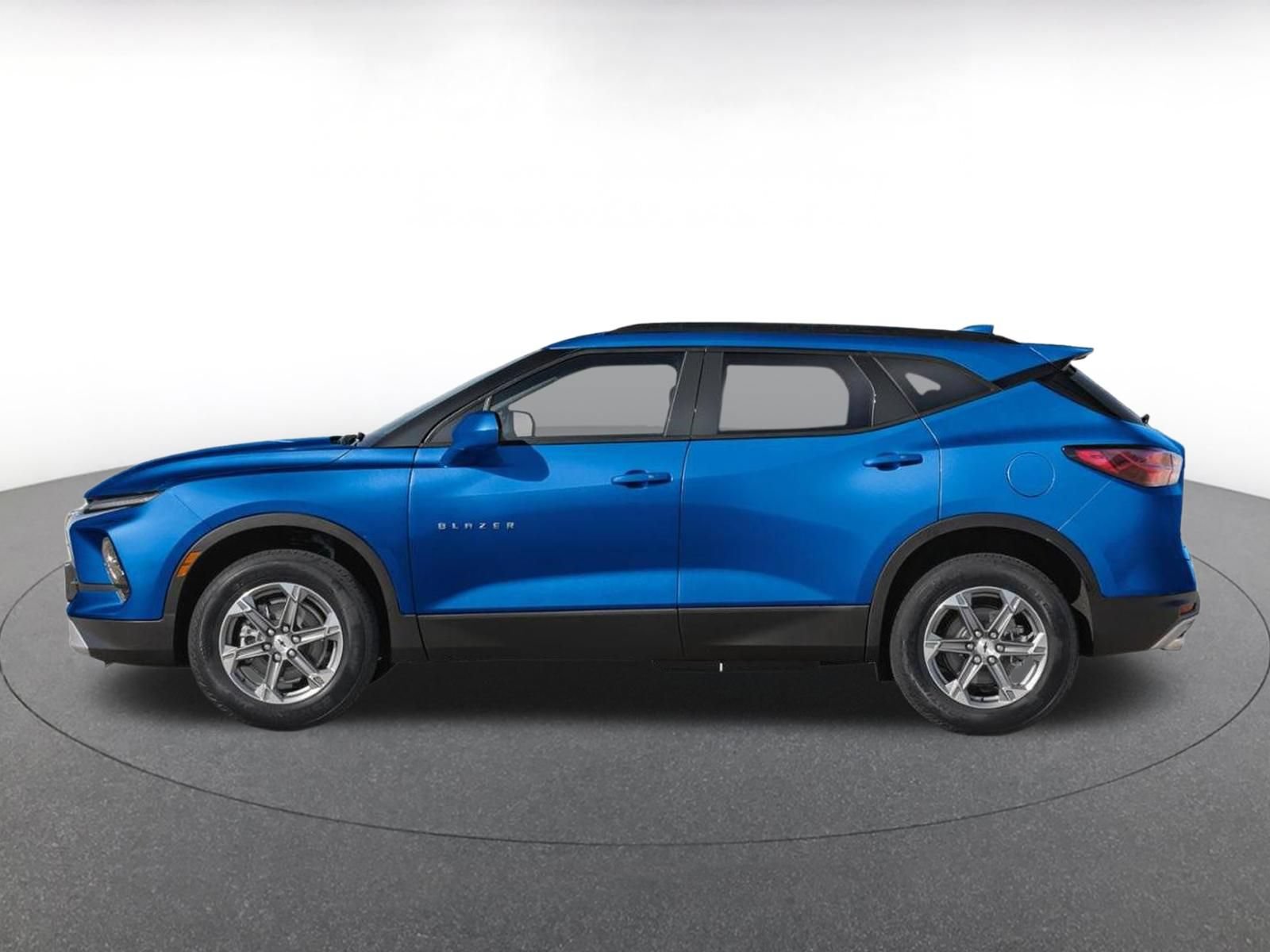 Used 2026 Chevrolet Blazer LT FWD image 6