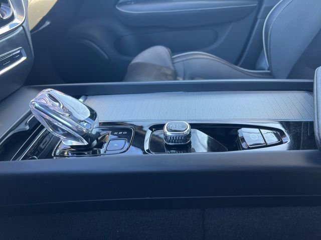 Certified 2024 Volvo S60 B5 Plus w/ Climate Package image 34