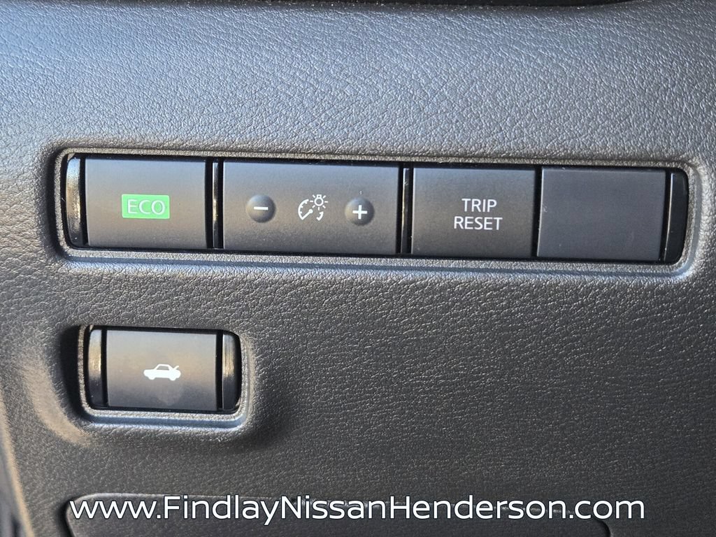 Used 2024 Nissan Sentra SV FWD image 25