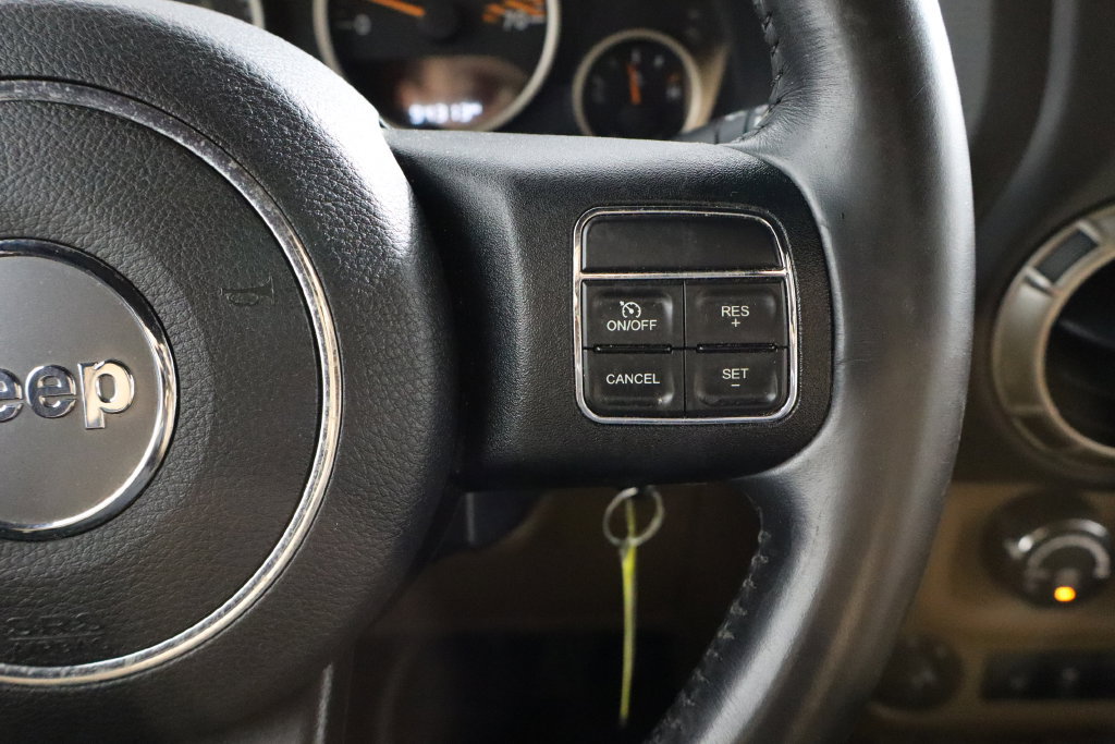 Used 2016 Jeep Wrangler Sahara AWD/4WD image 22