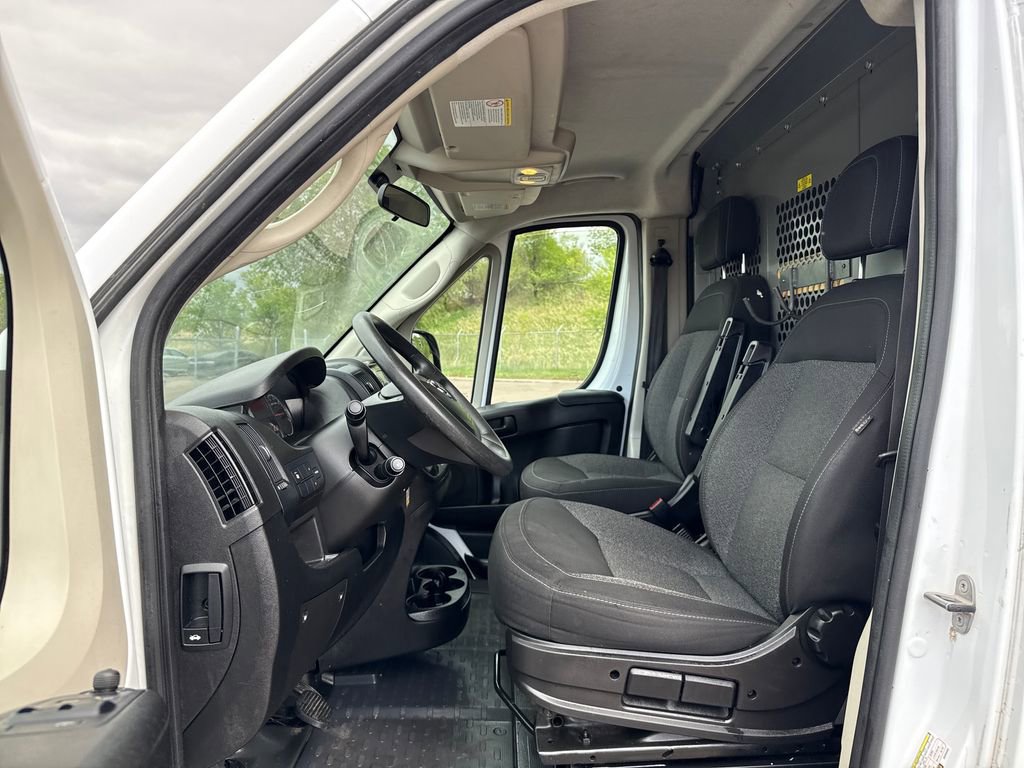 Used 2019 RAM ProMaster 2500 w/ Premium Appearance Group FWD image 13