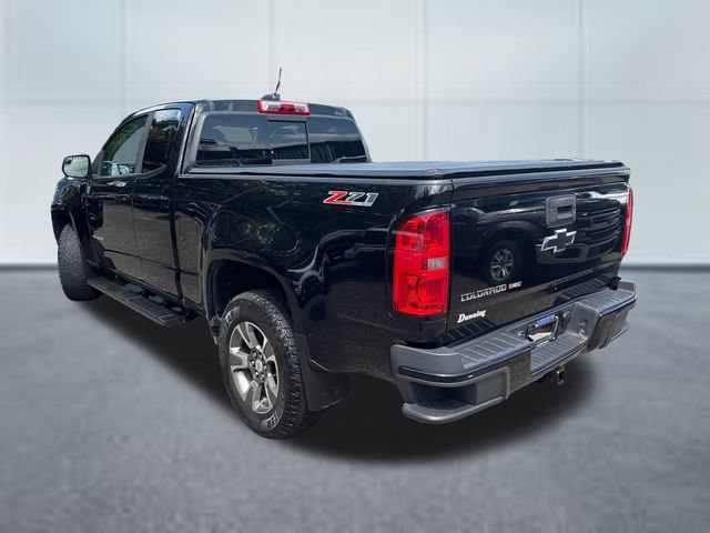 Used 2017 Chevrolet Colorado Z71 AWD/4WD image 2