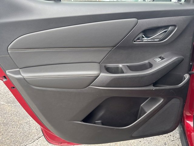 Used 2019 Chevrolet Traverse LT image 16